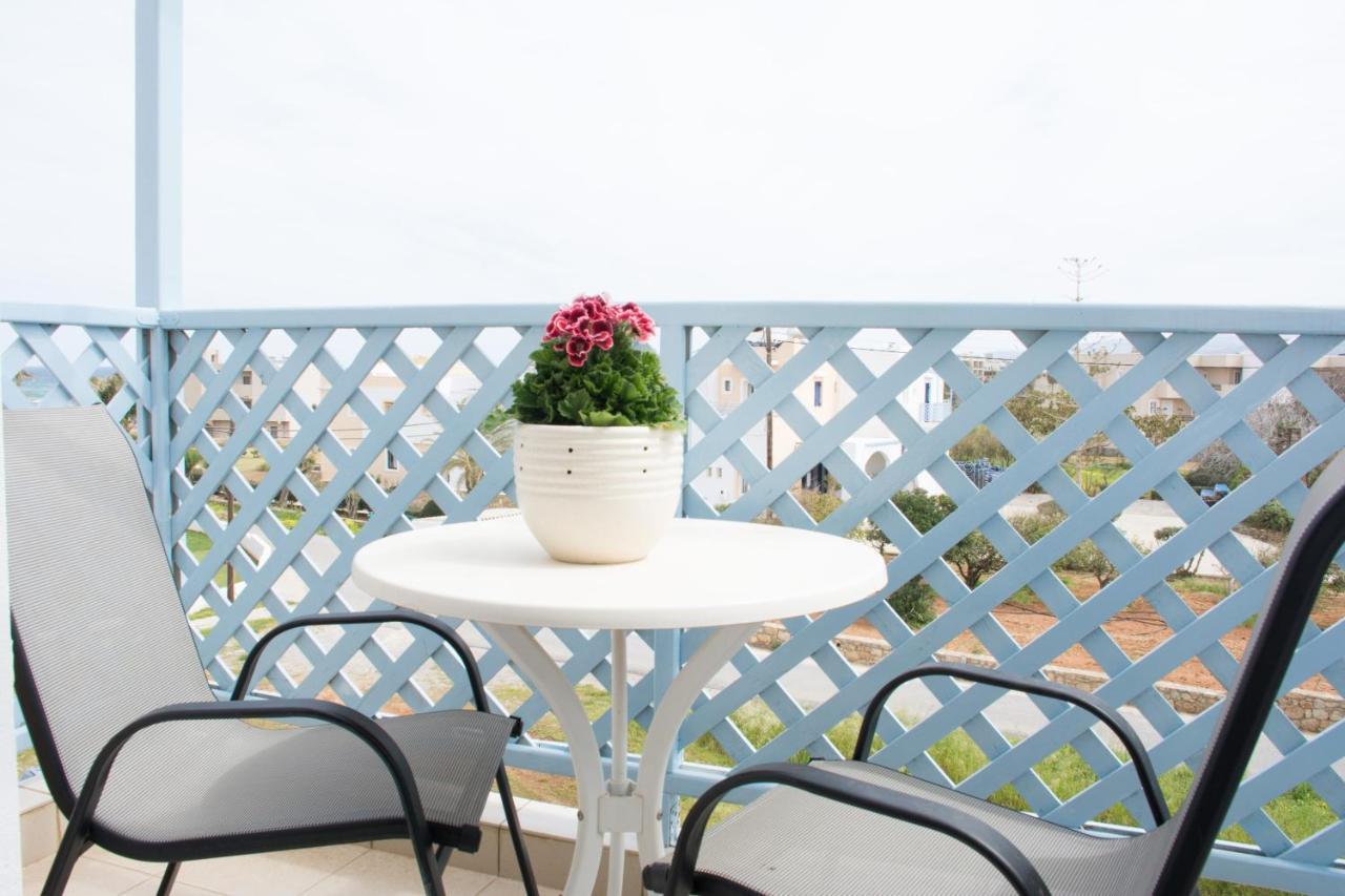 Windmill Beach Apts II By Estia มาเลีย ภายนอก รูปภาพ